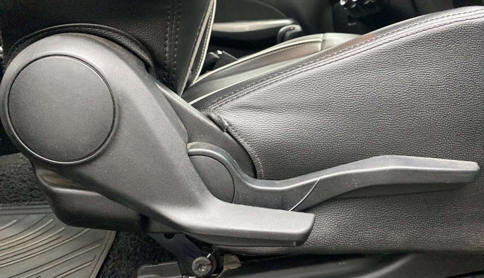 2019 Maruti Swift ZXI AMT, Petrol, Automatic, 30,384 km, Driver Side Adjustment Panel