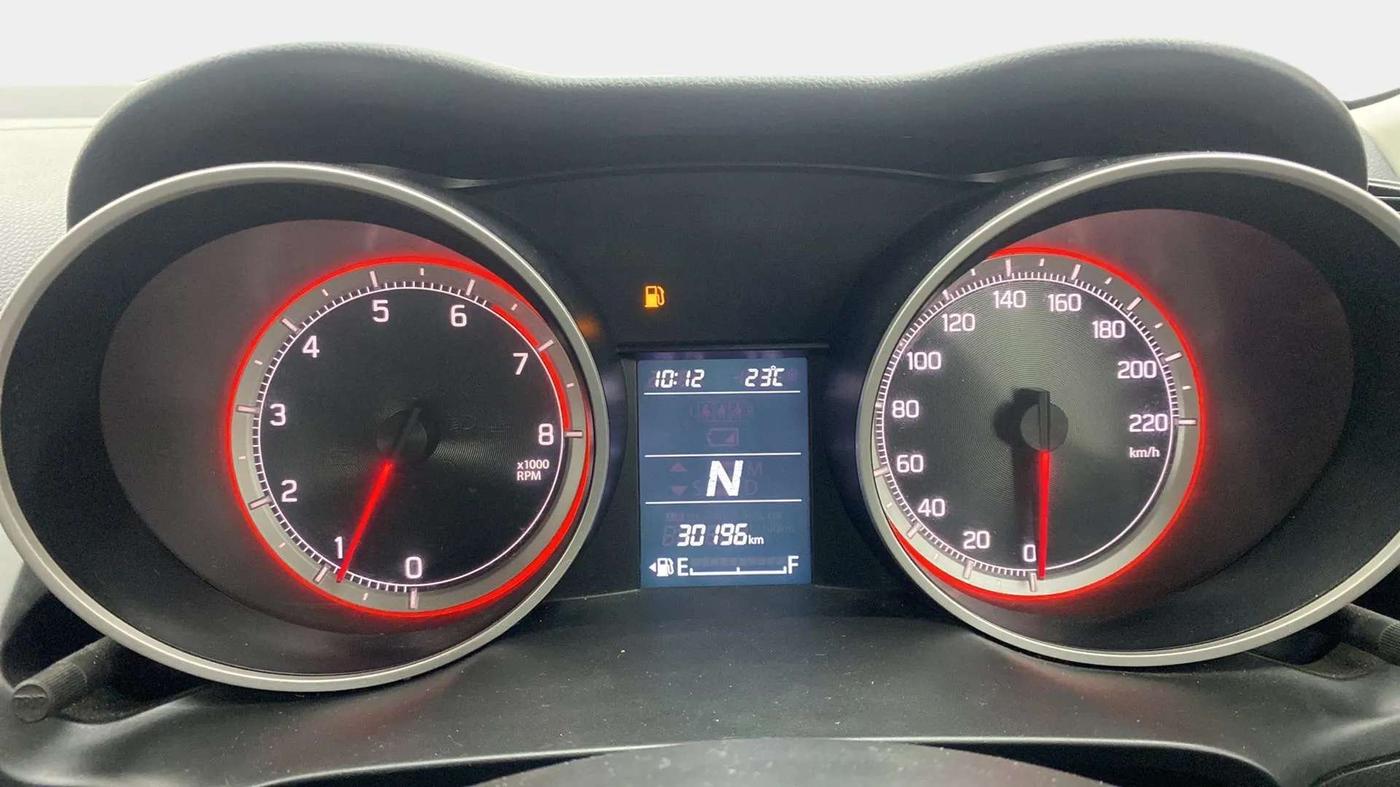 2019 Maruti Swift ZXI AMT, Petrol, Automatic, 30,384 km, Odometer Image