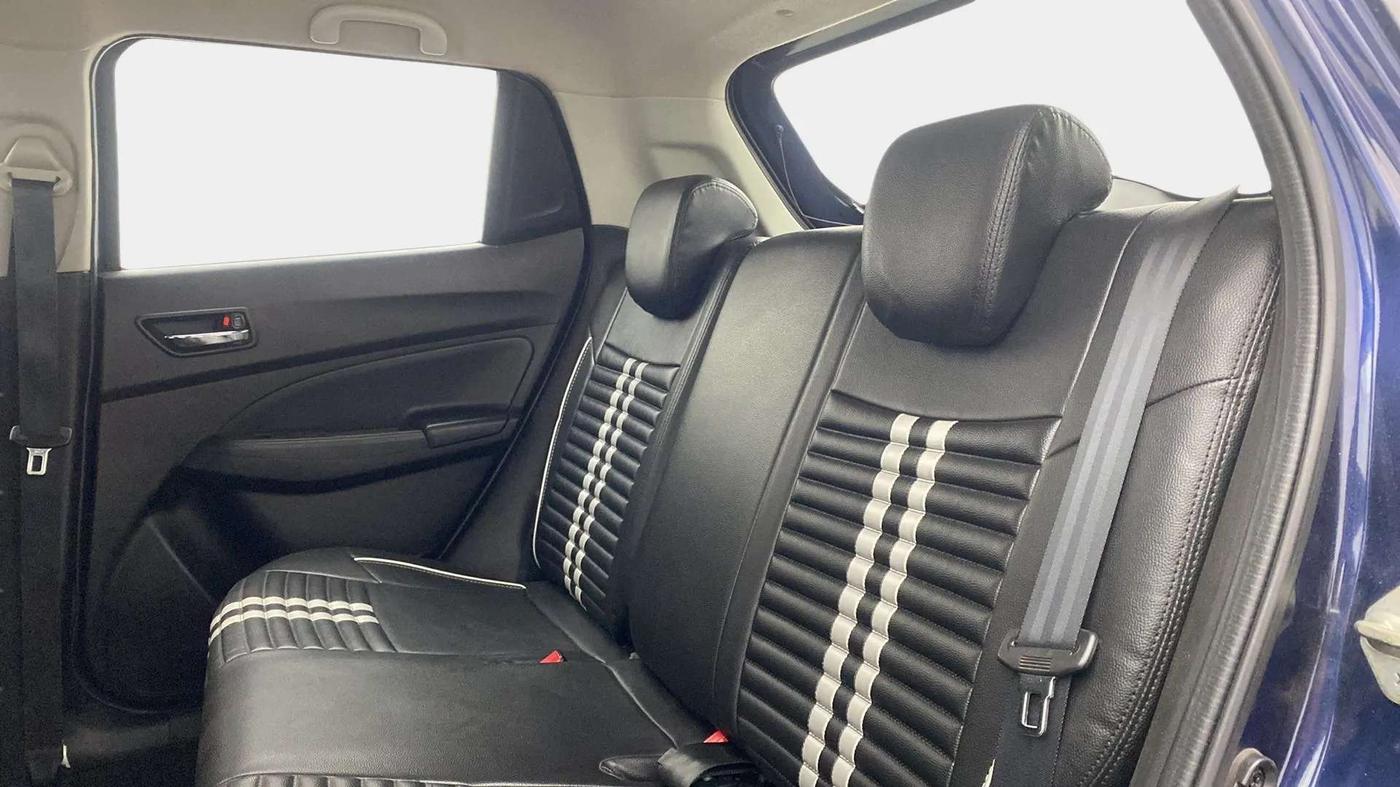 2019 Maruti Swift ZXI AMT, Petrol, Automatic, 30,384 km, Right Side Rear Door Cabin