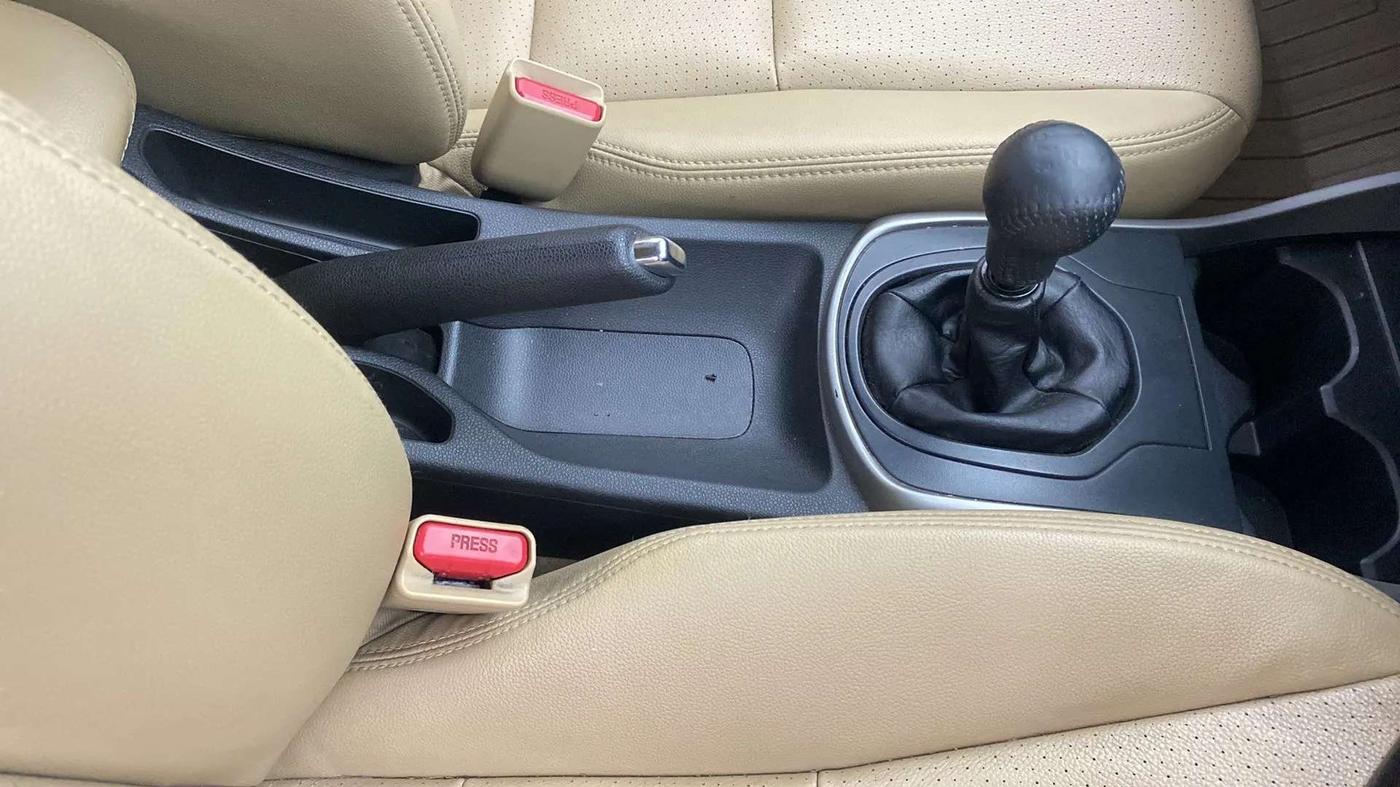 2018 Honda City 1.5L I-VTEC VX, Petrol, Manual, 80,045 km, Gear Lever