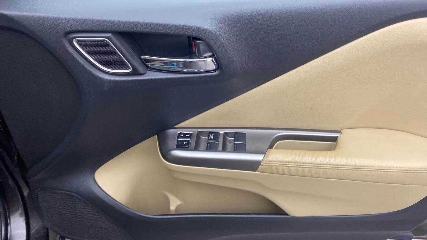 2018 Honda City 1.5L I-VTEC VX, Petrol, Manual, 80,045 km, Driver Side Door Panels Control