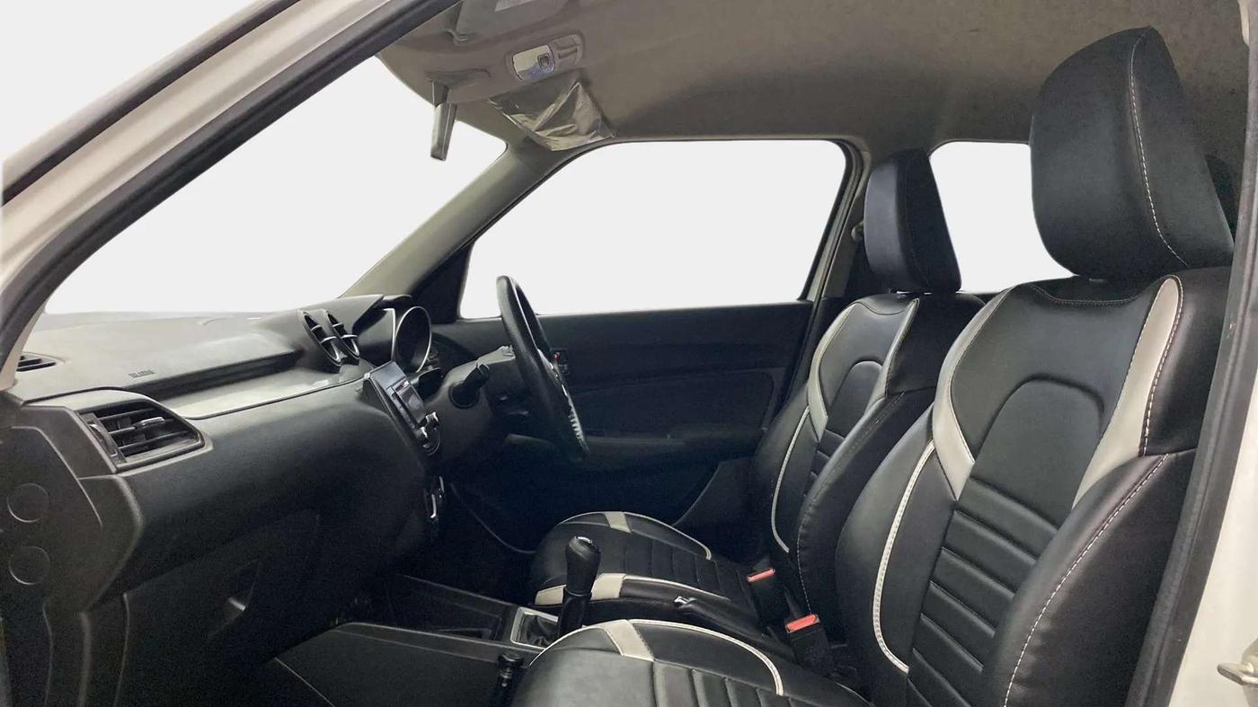 2019 Maruti Swift VXI, Petrol, Manual, 49,693 km, Right Side Front Door Cabin