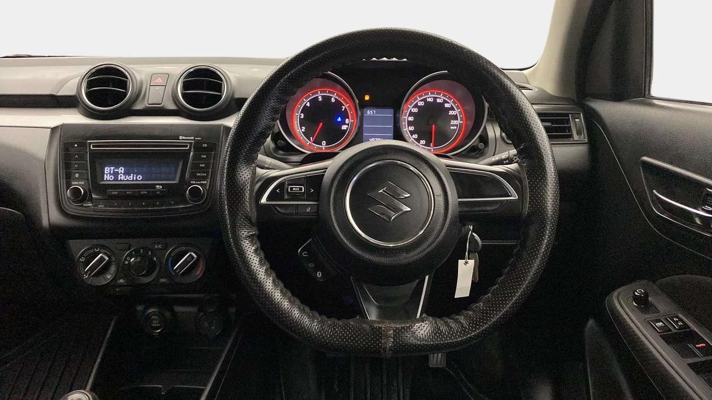 2019 Maruti Swift VXI, Petrol, Manual, 49,693 km, Steering Wheel Close Up