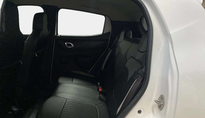 2019 Renault Kwid RXT 1.0 (O), Petrol, Manual, 13,397 km, Right Side Rear Door Cabin