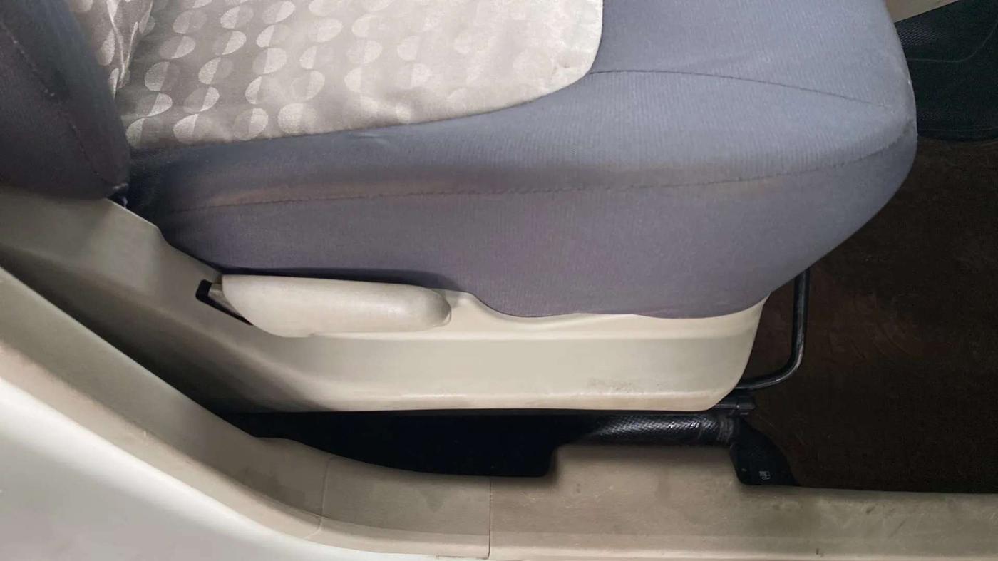 2014 Maruti Celerio VXI, Petrol, Manual, 54,304 km, Driver Side Adjustment Panel