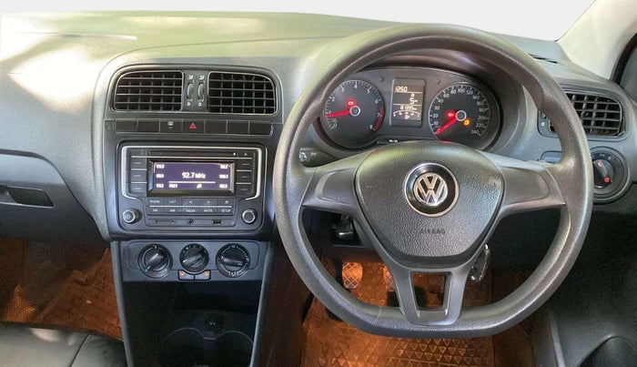 2016 Volkswagen Polo COMFORTLINE 1.2L, Petrol, Manual, 81,452 km, Steering Wheel Close Up