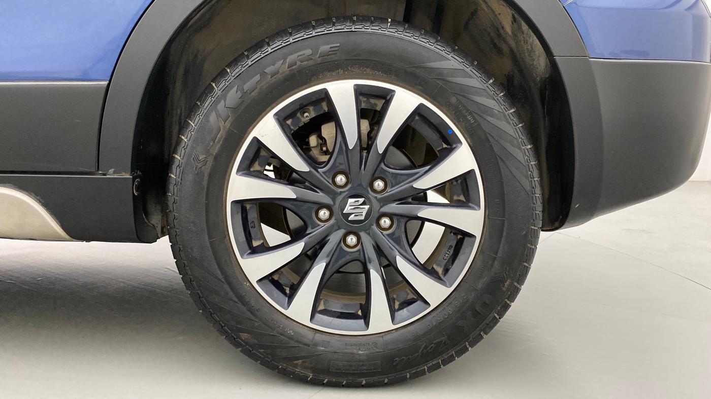 2020 Maruti S Cross ALPHA 1.5 SMART HYBRID, Petrol, Manual, 13,516 km, Left Rear Wheel