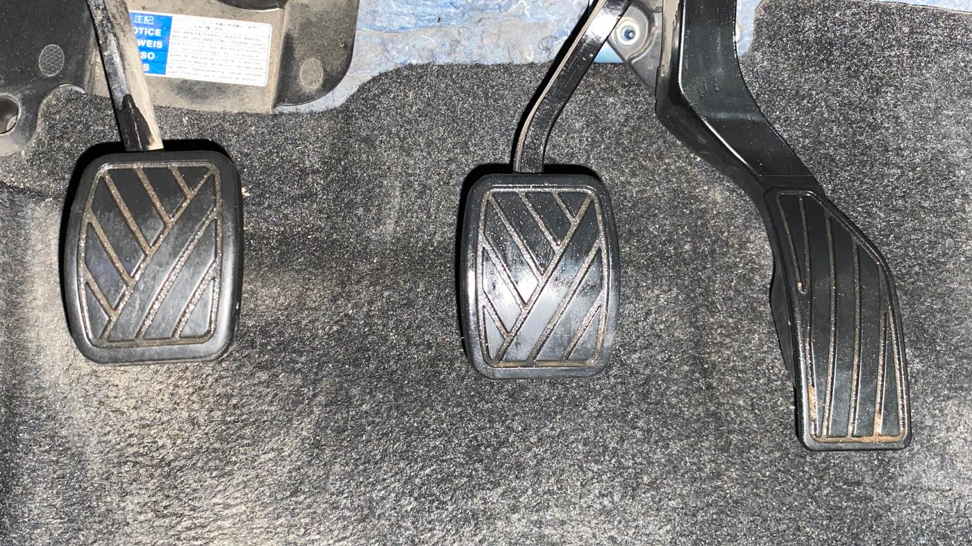 2020 Maruti S Cross ALPHA 1.5 SMART HYBRID, Petrol, Manual, 13,516 km, Pedals