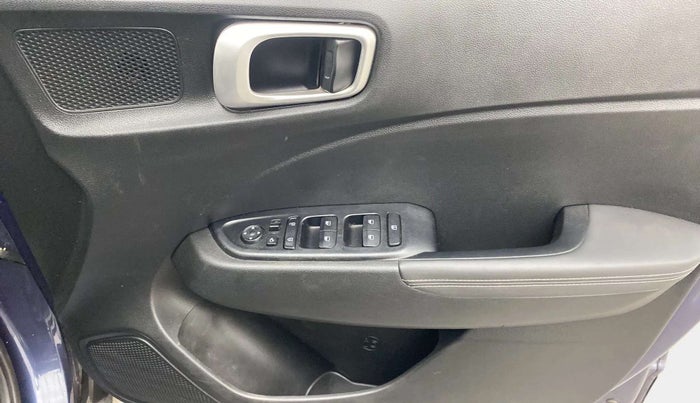 2021 Hyundai VENUE SX (O) 1.5 CRDI, Diesel, Manual, 33,733 km, Driver Side Door Panels Control