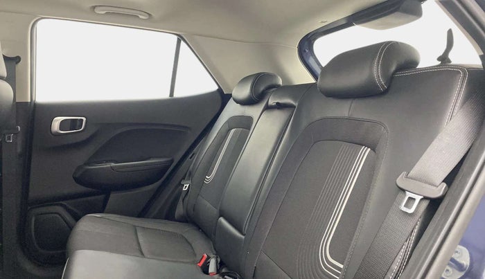 2021 Hyundai VENUE SX (O) 1.5 CRDI, Diesel, Manual, 33,733 km, Right Side Rear Door Cabin