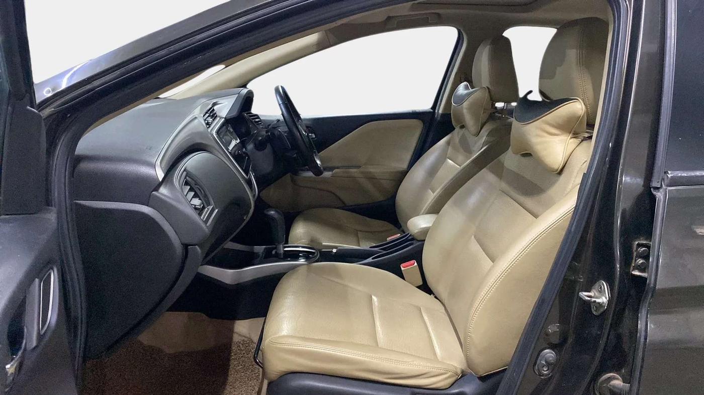 2017 Honda City 1.5L I-VTEC ZX CVT, Petrol, Automatic, 98,061 km, Right Side Front Door Cabin