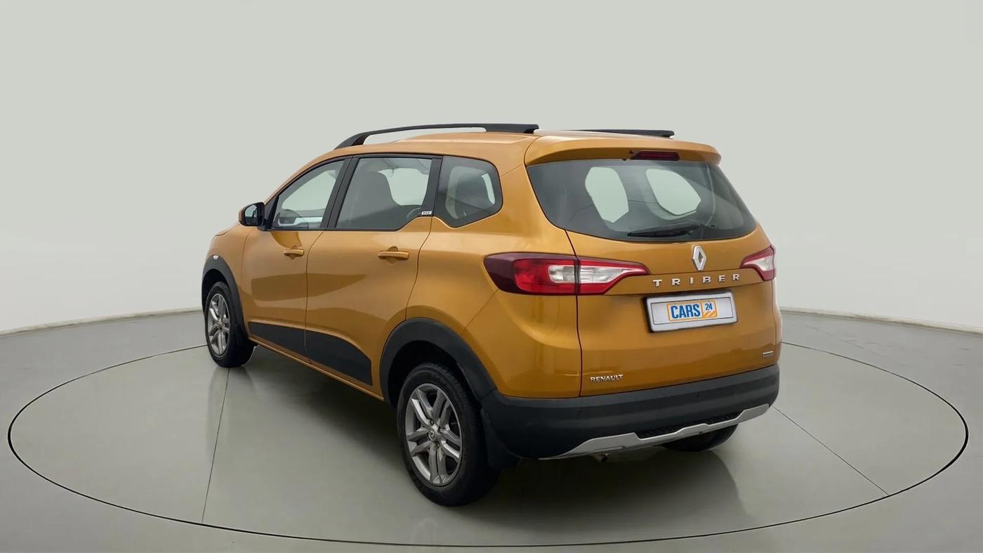 2020 Renault TRIBER RXZ, Petrol, Manual, 65,100 km, Left Back Diagonal