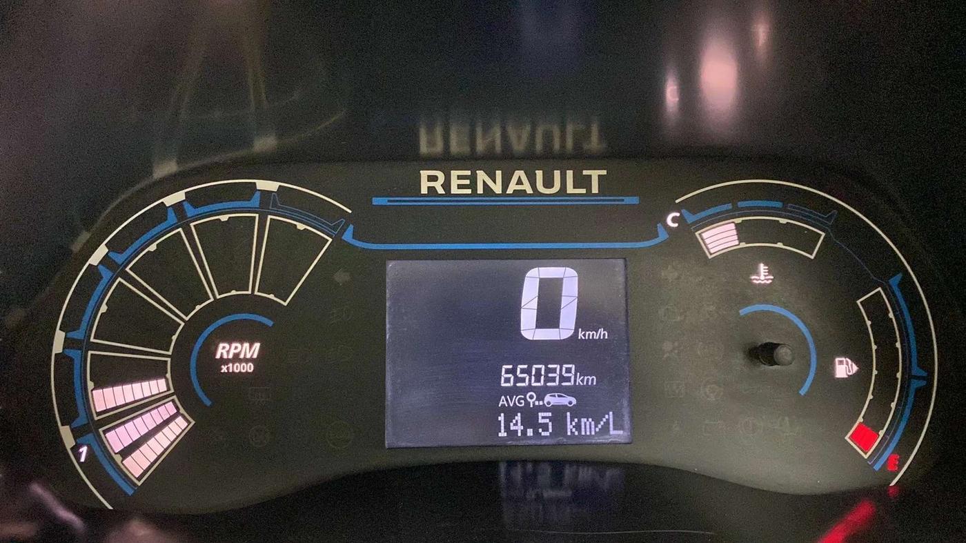 2020 Renault TRIBER RXZ, Petrol, Manual, 65,100 km, Odometer Image
