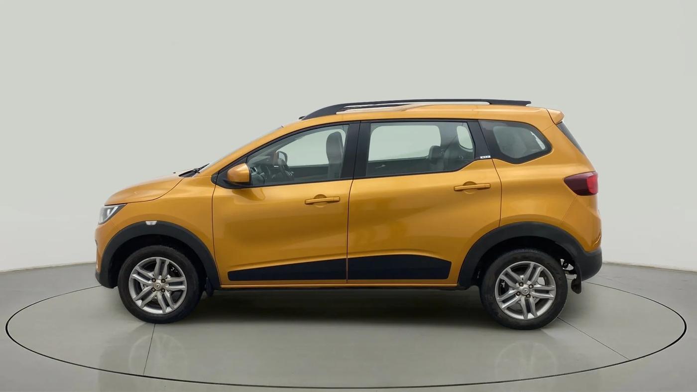 2020 Renault TRIBER RXZ, Petrol, Manual, 65,100 km, Left Side