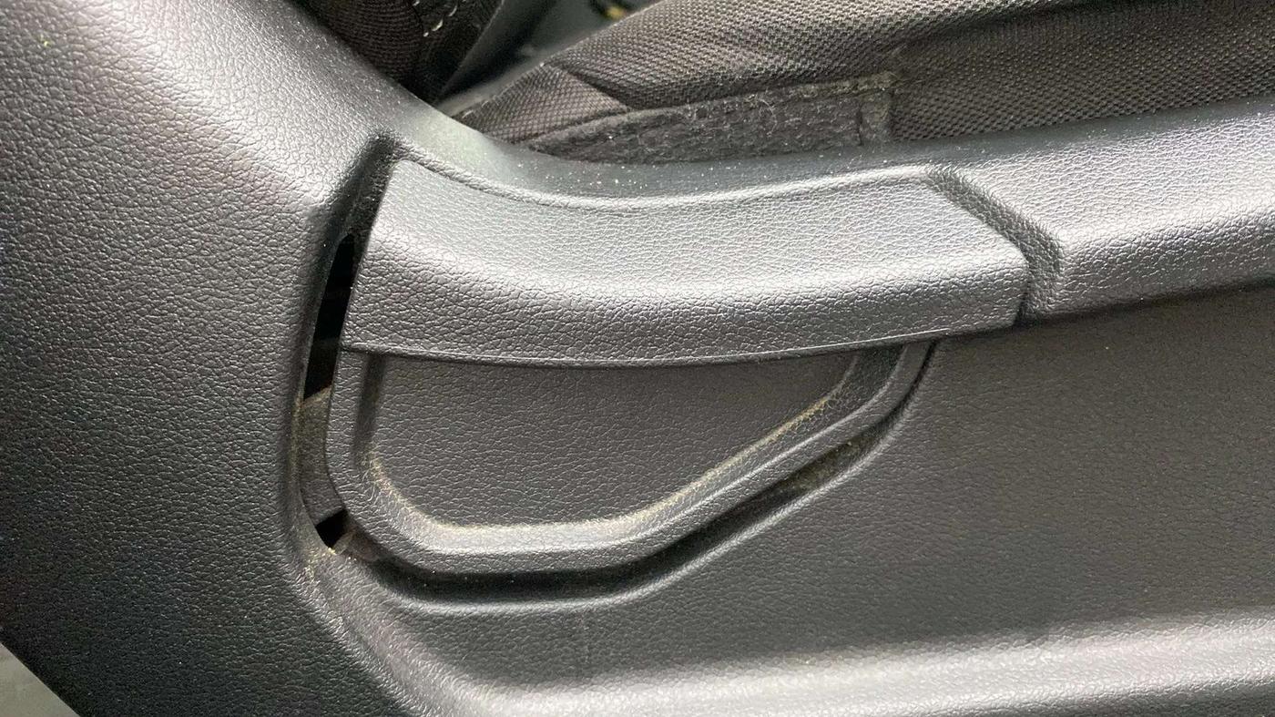 2019 Hyundai VENUE S 1.2, Petrol, Manual, 30,713 km, Driver Side Adjustment Panel