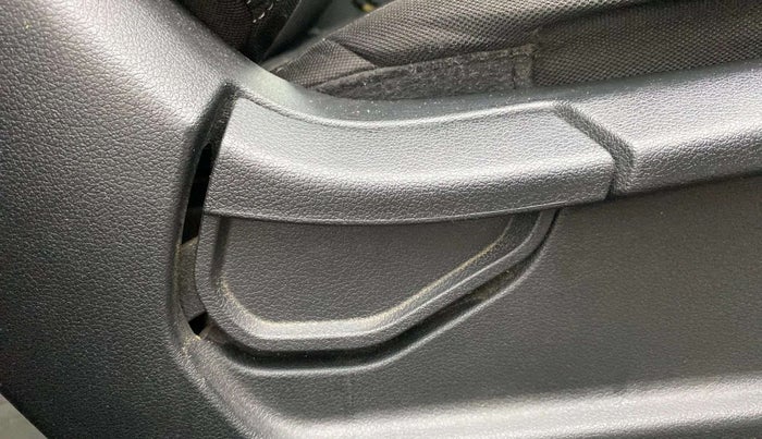 2019 Hyundai VENUE S 1.2, Petrol, Manual, 30,713 km, Driver Side Adjustment Panel