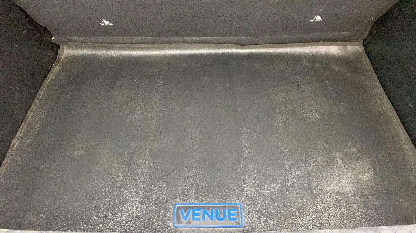 2019 Hyundai VENUE S 1.2, Petrol, Manual, 30,713 km, Boot Inside