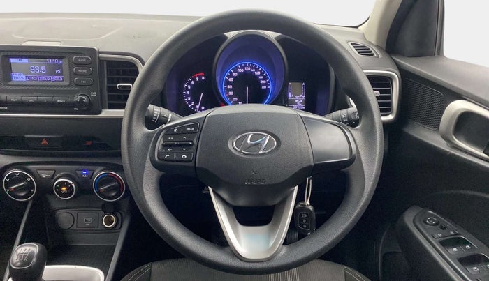 2019 Hyundai VENUE S 1.2, Petrol, Manual, 30,713 km, Steering Wheel Close Up