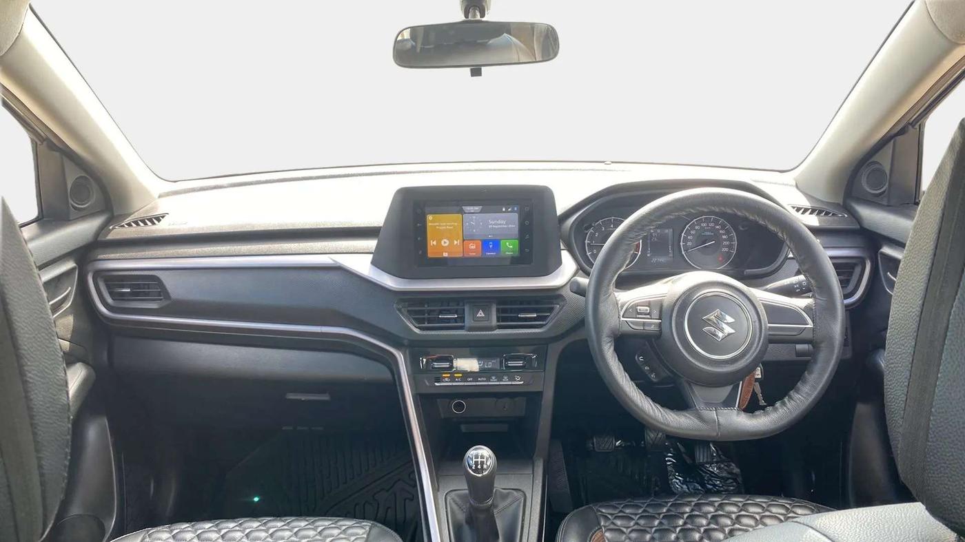 2022 Maruti BREZZA VXI SMART HYBRID, Petrol, Manual, 23,201 km, Dashboard