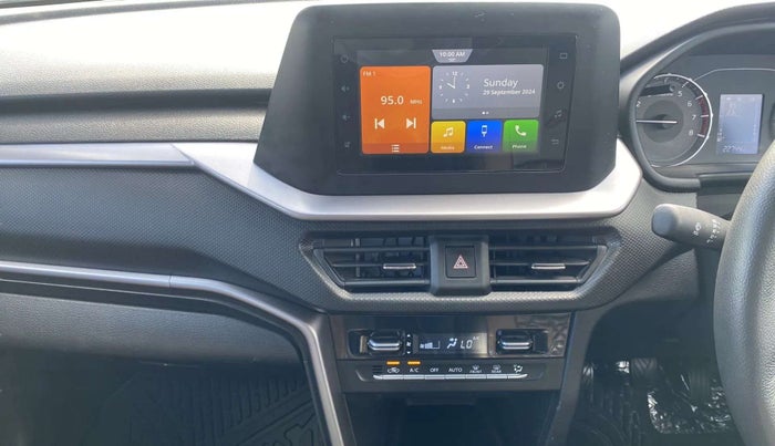 2022 Maruti BREZZA VXI SMART HYBRID, Petrol, Manual, 23,201 km, Air Conditioner