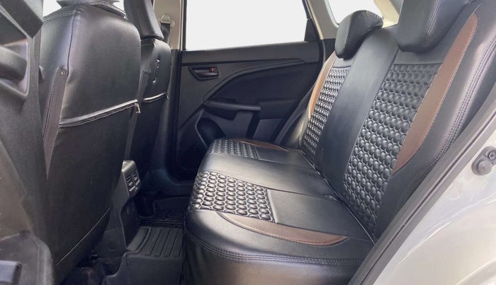 2022 Maruti BREZZA VXI SMART HYBRID, Petrol, Manual, 23,201 km, Right Side Rear Door Cabin
