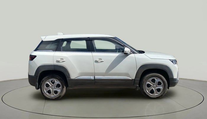 2022 Maruti BREZZA VXI SMART HYBRID, Petrol, Manual, 23,201 km, Right Side