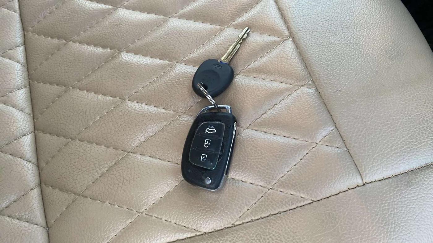 2016 Hyundai Xcent S 1.2, Petrol, Manual, 63,187 km, Key Close Up