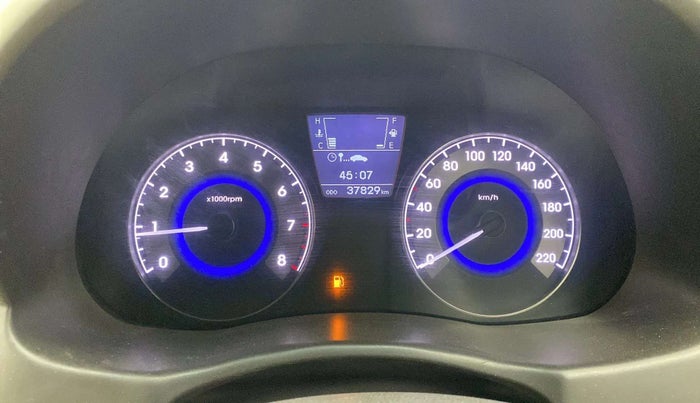 2014 Hyundai Verna FLUIDIC 1.6 VTVT SX OPT, Petrol, Manual, 37,805 km, Odometer Image