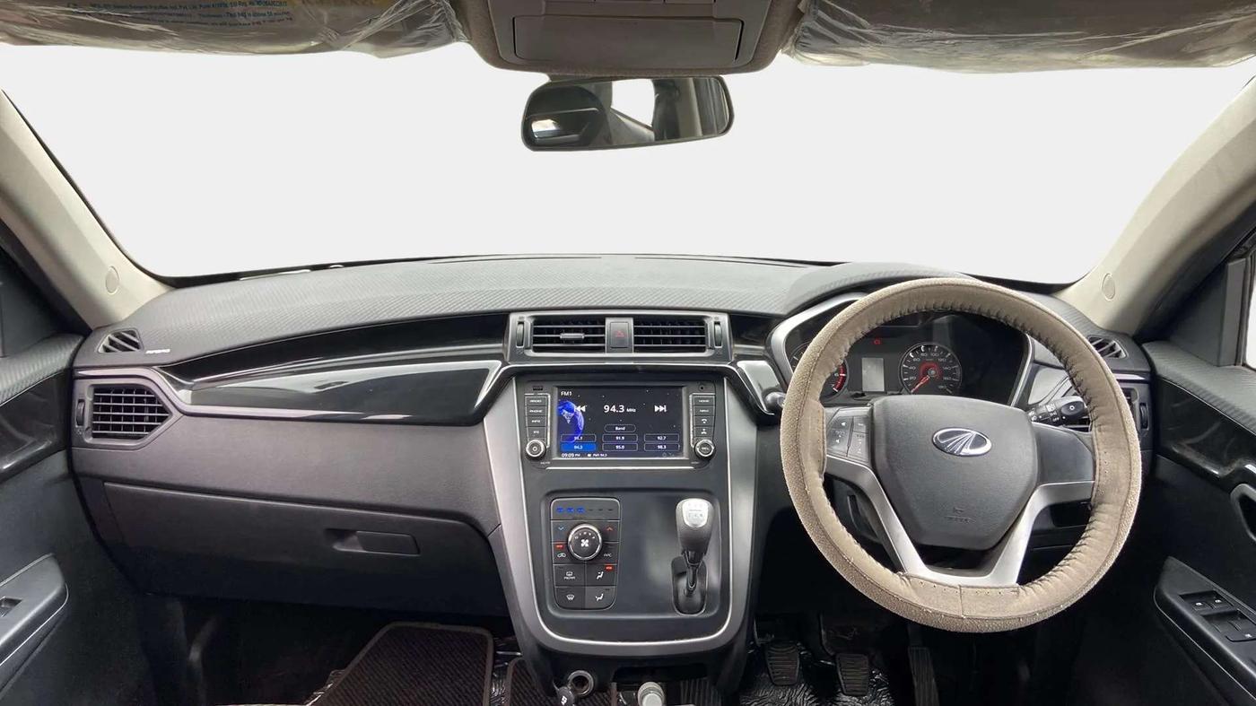 2018 Mahindra KUV 100 NXT K8 P 6 STR, Petrol, Manual, 34,523 km, Dashboard