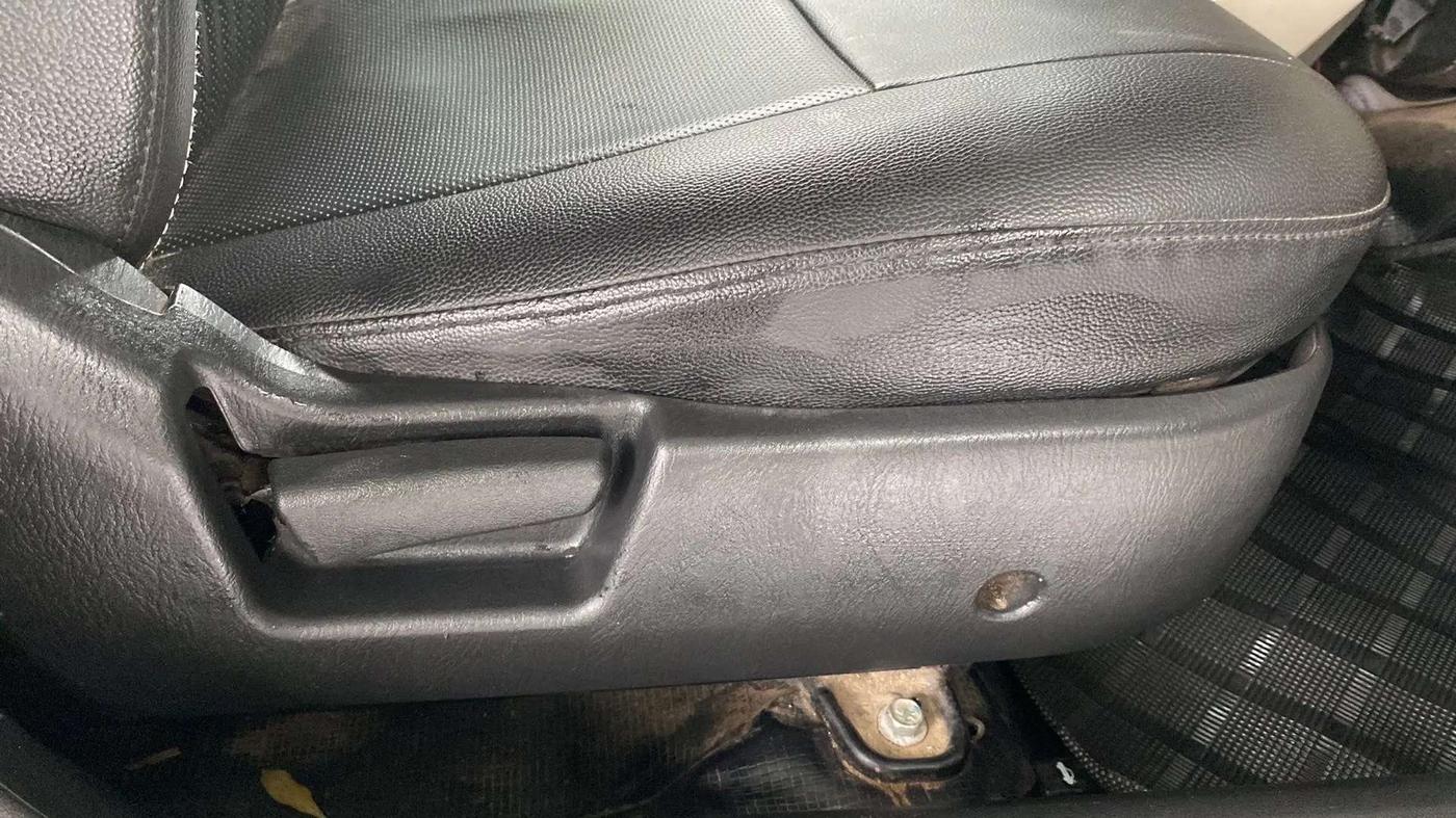 2021 Maruti Alto LXI O, Petrol, Manual, 29,709 km, Driver Side Adjustment Panel
