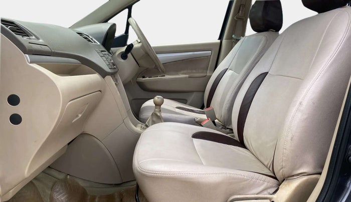 2015 Maruti Ertiga VXI CNG, CNG, Manual, 43,603 km, Right Side Front Door Cabin