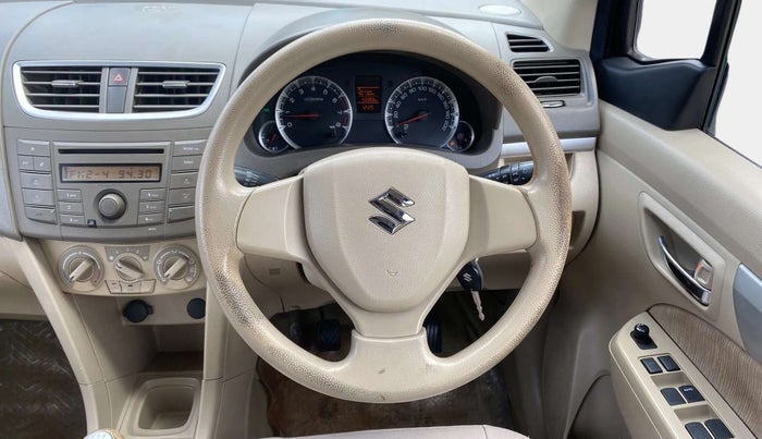 2015 Maruti Ertiga VXI CNG, CNG, Manual, 43,603 km, Steering Wheel Close Up