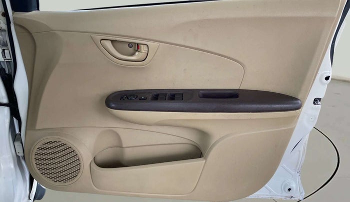 2013 Honda Amaze 1.2L I-VTEC S, Petrol, Manual, 78,269 km, Driver Side Door Panels Control