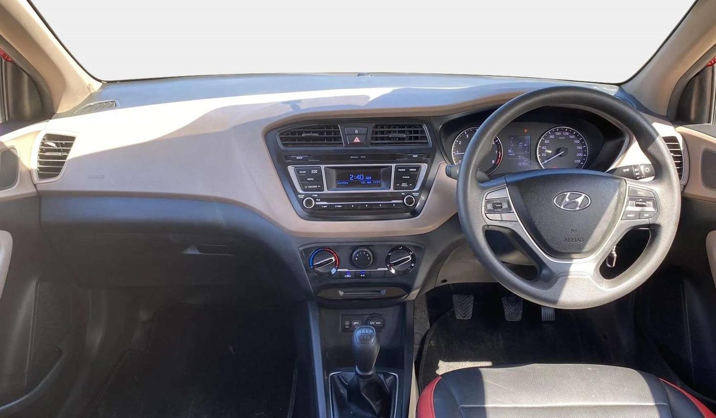2016 Hyundai Elite i20 MAGNA 1.2, Petrol, Manual, 37,244 km, Dashboard