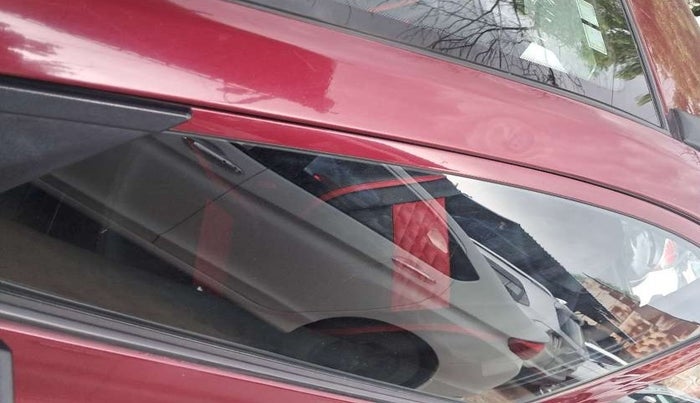 2015 Hyundai Grand i10 SPORTZ 1.2 KAPPA VTVT, Petrol, Manual, 37,785 km, Left A pillar - Slightly dented
