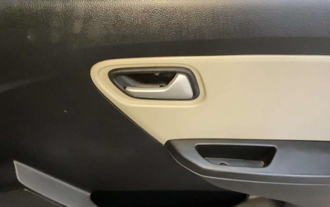 2022 Maruti Alto VXI PLUS, Petrol, Manual, 13,175 km, Driver Side Door Panels Control