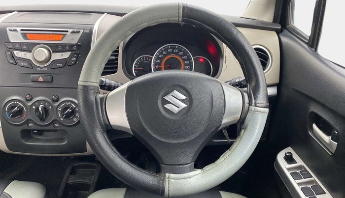 2013 Maruti Wagon R 1.0 VXI, Petrol, Manual, 43,385 km, Steering Wheel Close Up