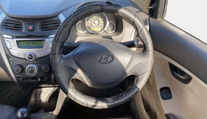 2013 Hyundai Eon MAGNA +, Petrol, Manual, 39,067 km, Steering Wheel Close Up