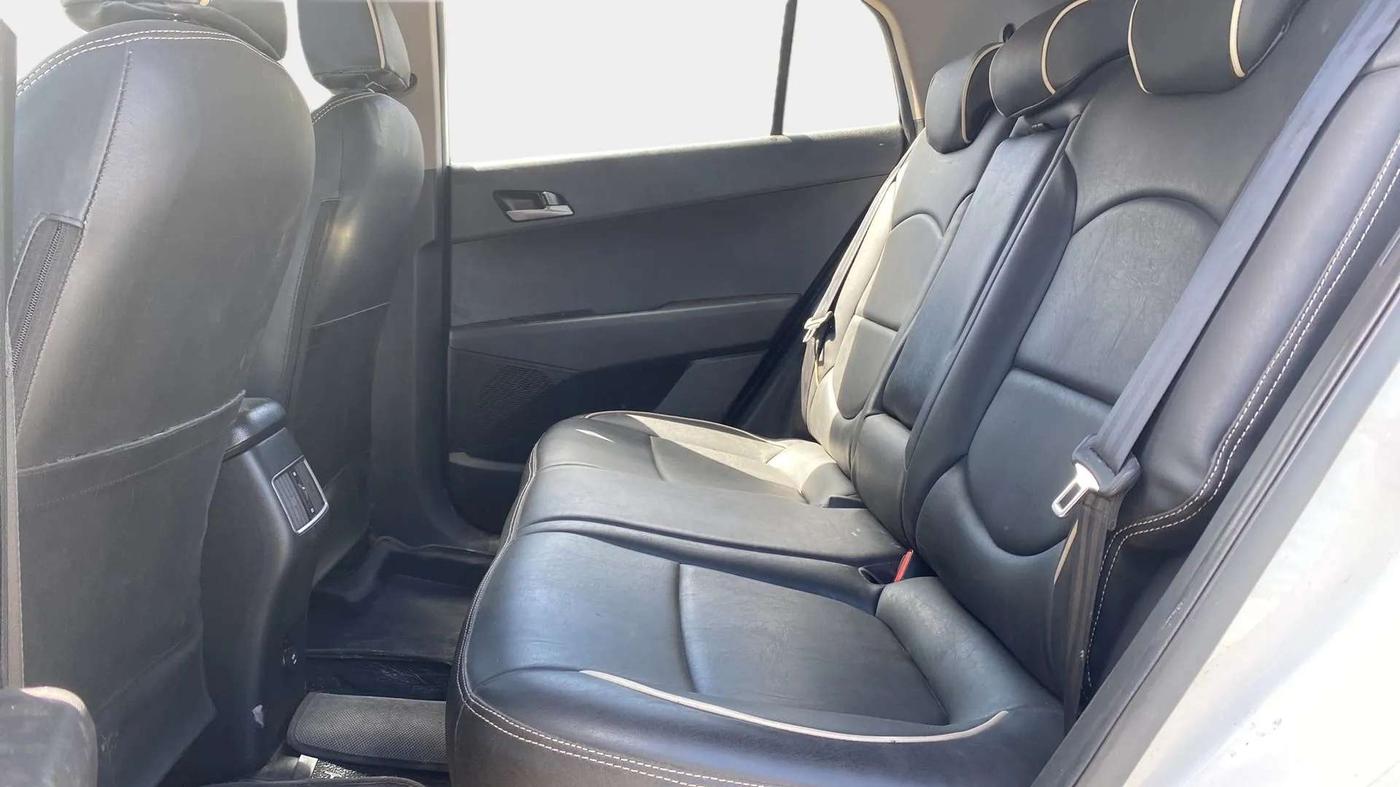 2016 Hyundai Creta SX PLUS AT 1.6 PETROL, Petrol, Automatic, 90,384 km, Right Side Rear Door Cabin