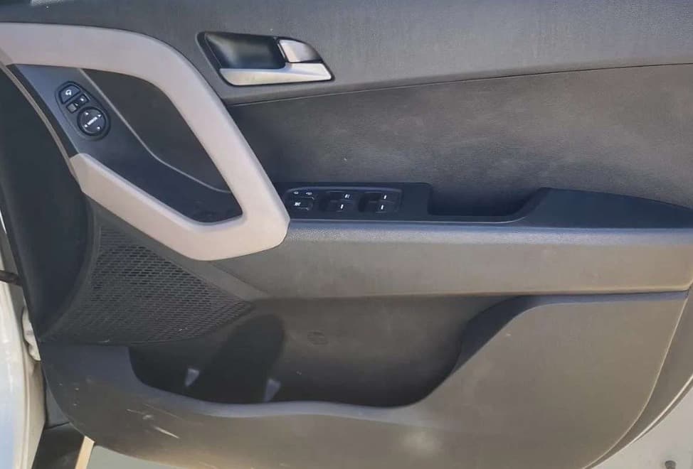 2016 Hyundai Creta SX PLUS AT 1.6 PETROL, Petrol, Automatic, 90,384 km, Driver Side Door Panels Control