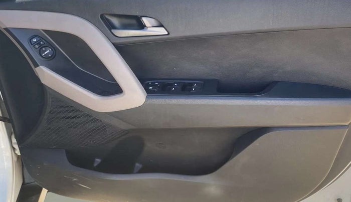 2016 Hyundai Creta SX PLUS AT 1.6 PETROL, Petrol, Automatic, 90,384 km, Driver Side Door Panels Control