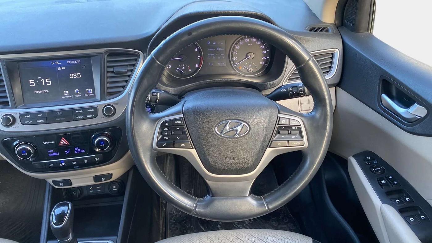 2017 Hyundai Verna 1.6 VTVT SX (O) AT, Petrol, Automatic, 78,579 km, Steering Wheel Close Up