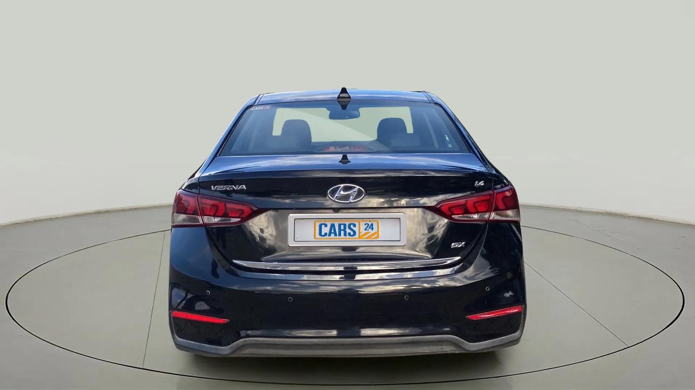 2017 Hyundai Verna 1.6 VTVT SX (O) AT, Petrol, Automatic, 78,579 km, Back/Rear