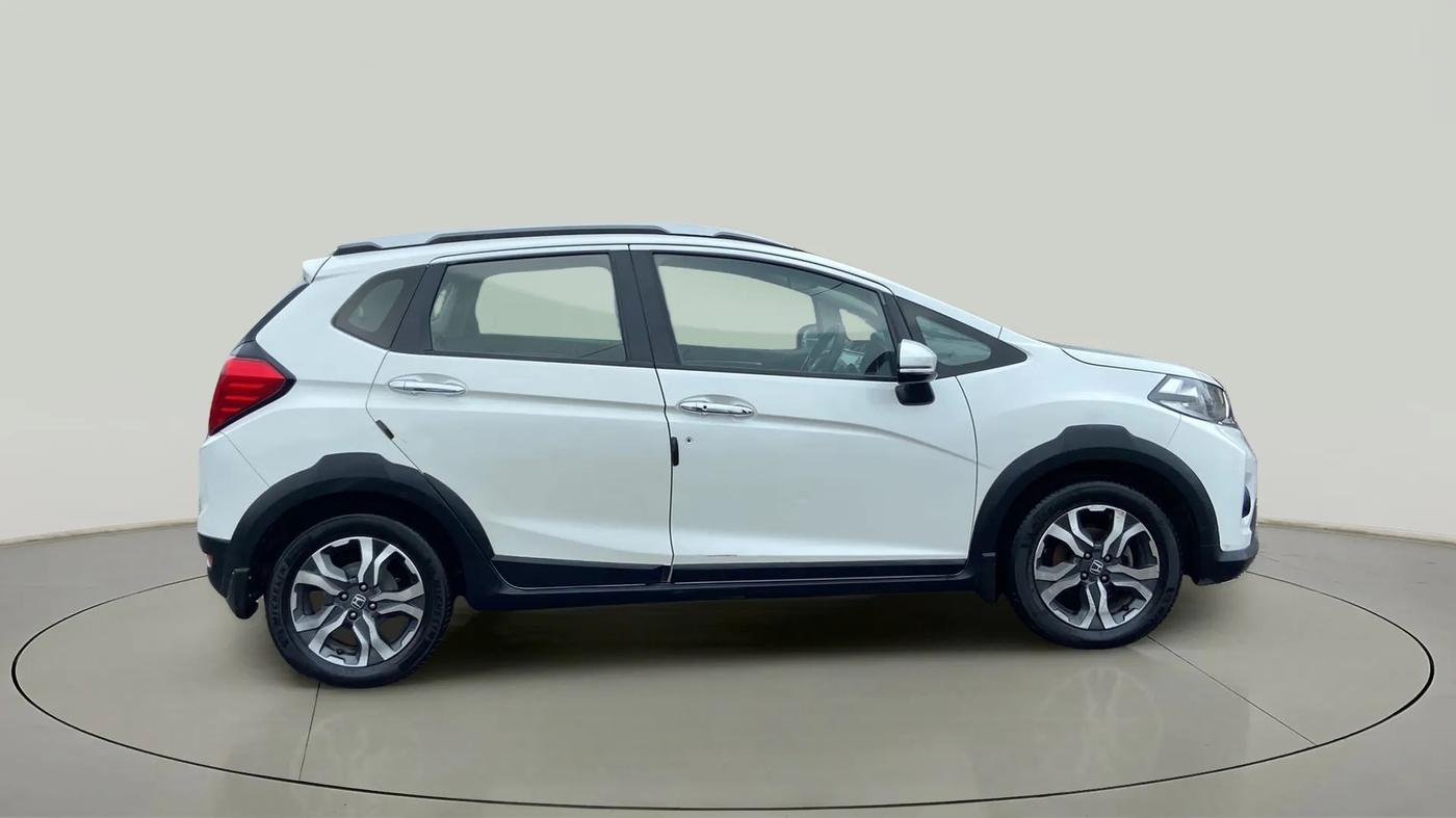 2019 Honda WR-V 1.5L I-DTEC V MT, Diesel, Manual, 71,947 km, Right Side View