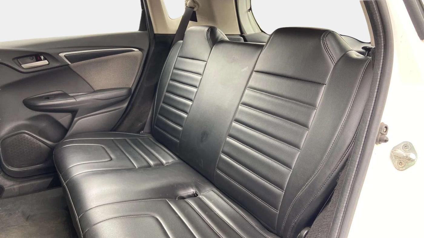 2019 Honda WR-V 1.5L I-DTEC V MT, Diesel, Manual, 71,947 km, Right Side Rear Door Cabin