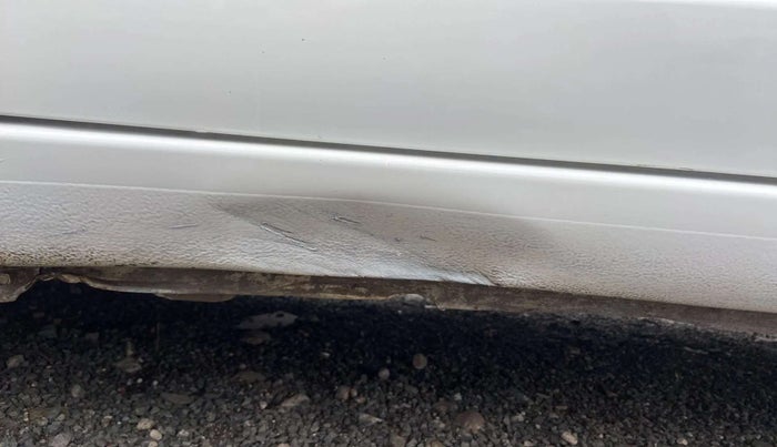 2013 Maruti Ertiga VXI, Petrol, Manual, 53,215 km, Left running board - Slightly dented