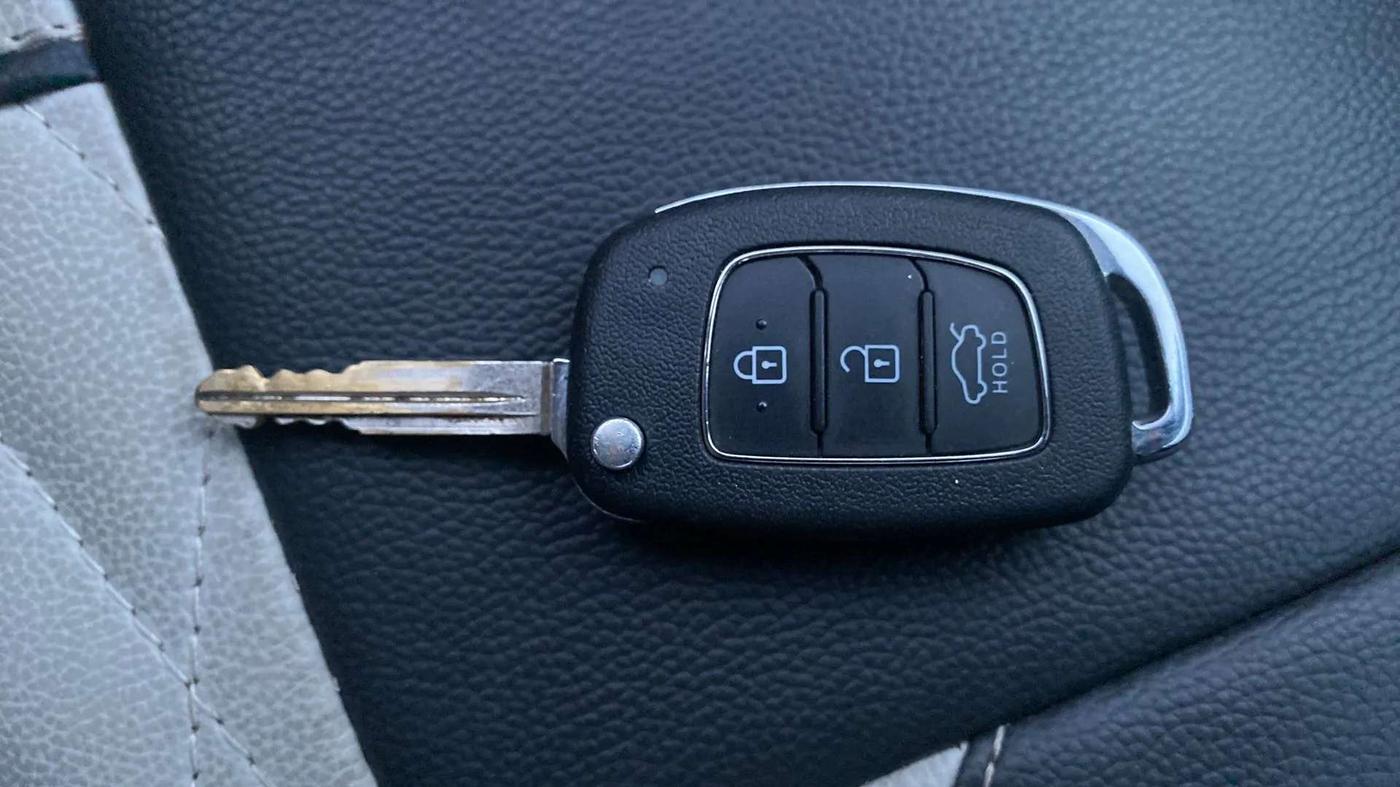 2021 Hyundai GRAND I10 NIOS SPORTZ AMT 1.2 KAPPA VTVT, Petrol, Automatic, 15,021 km, Key Close Up