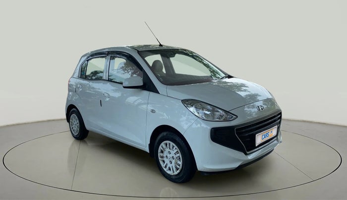 2022 Hyundai NEW SANTRO MAGNA, Petrol, Manual, 15,351 km, Right Front Diagonal