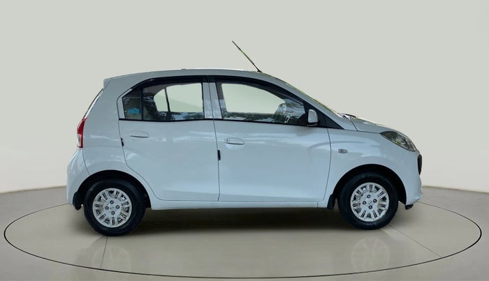 2022 Hyundai NEW SANTRO MAGNA, Petrol, Manual, 15,351 km, Right Side View