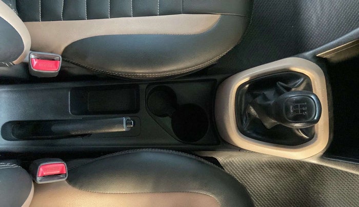 2018 Hyundai Xcent S 1.2, Petrol, Manual, 66,693 km, Gear Lever